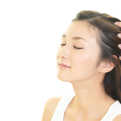 How To Massage Your Scalp For Hair Growth & Other Benefits