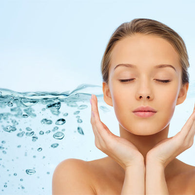 How To Keep Your Skin Hydrated? (With 10 Simple Tips)