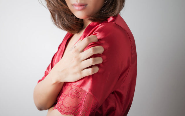 Here’s Why Your Skin Itches At Night + How You Can Stop It