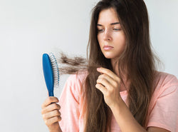 Women’s Hair Loss: 4 Types, 11 Causes & 6 Treatments