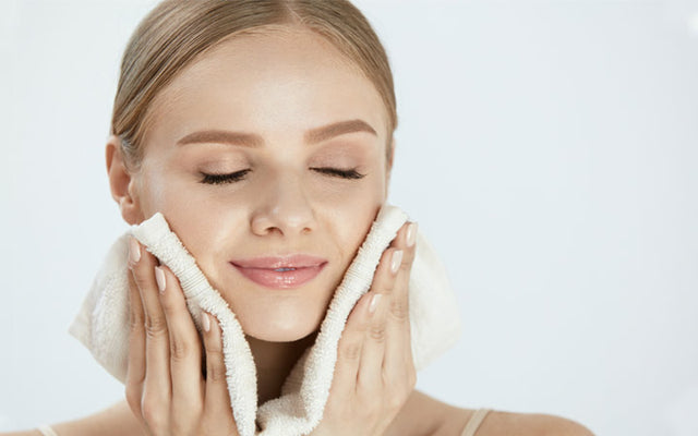 How To Clean Your Face The Right Way To Get Clearer Skin