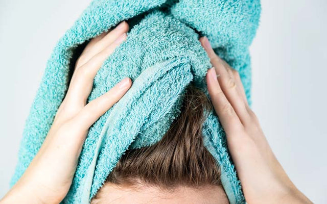 What Is The Healthiest Way To Dry Hair Quickly?