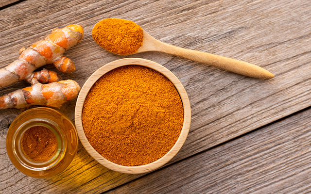 7 Benefits Of Turmeric For Your Skin & How To Use It