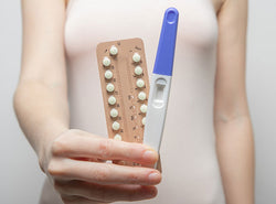 क्या बर्थ कंट्रोल पिल्स से हो सकता है हेयर लॉस -  Can birth control pills cause hair loss in Hindi